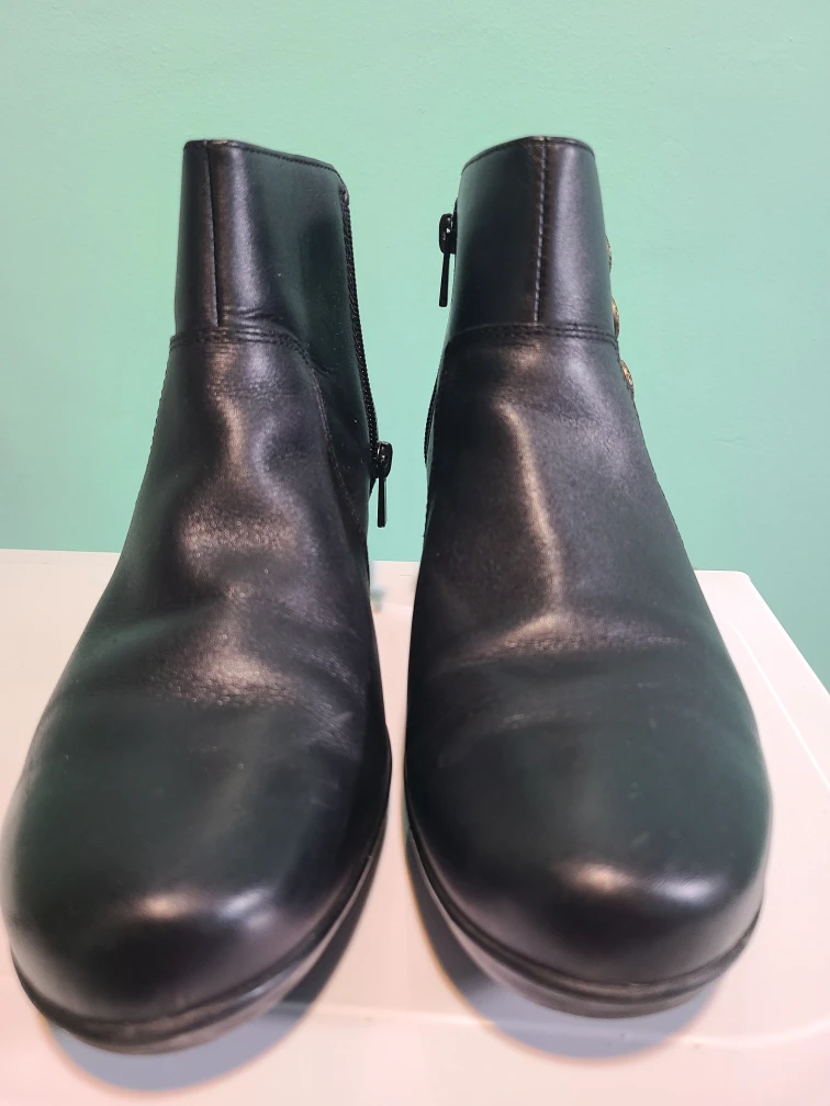 Clarks Black Leather Ankle Boots - photo 3