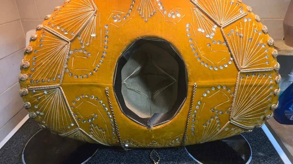 Mariachi Sombrero - Gold image indicator(4)