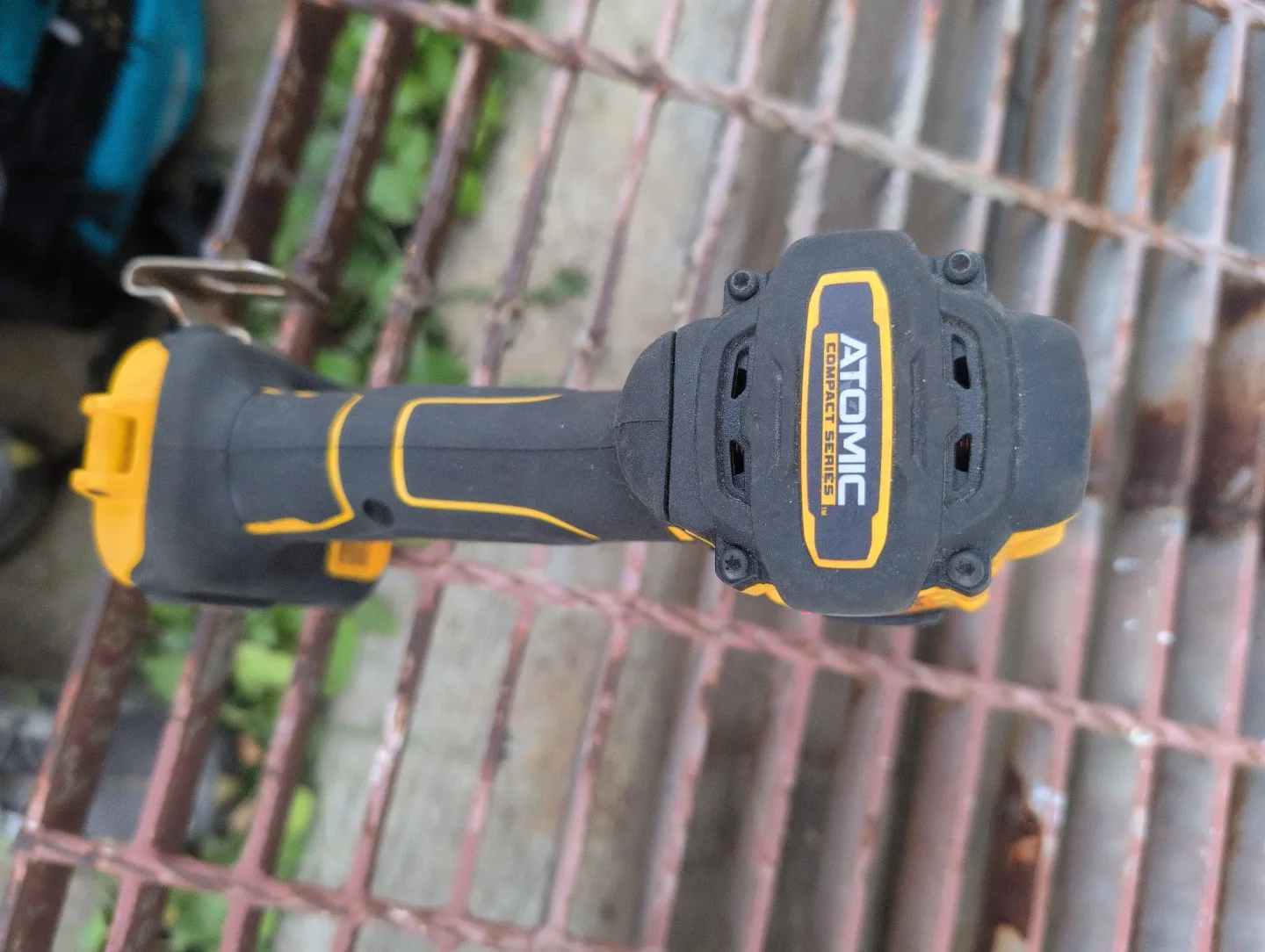 DeWalt Atomic 20V Brushless Compact Drill image indicator(2)