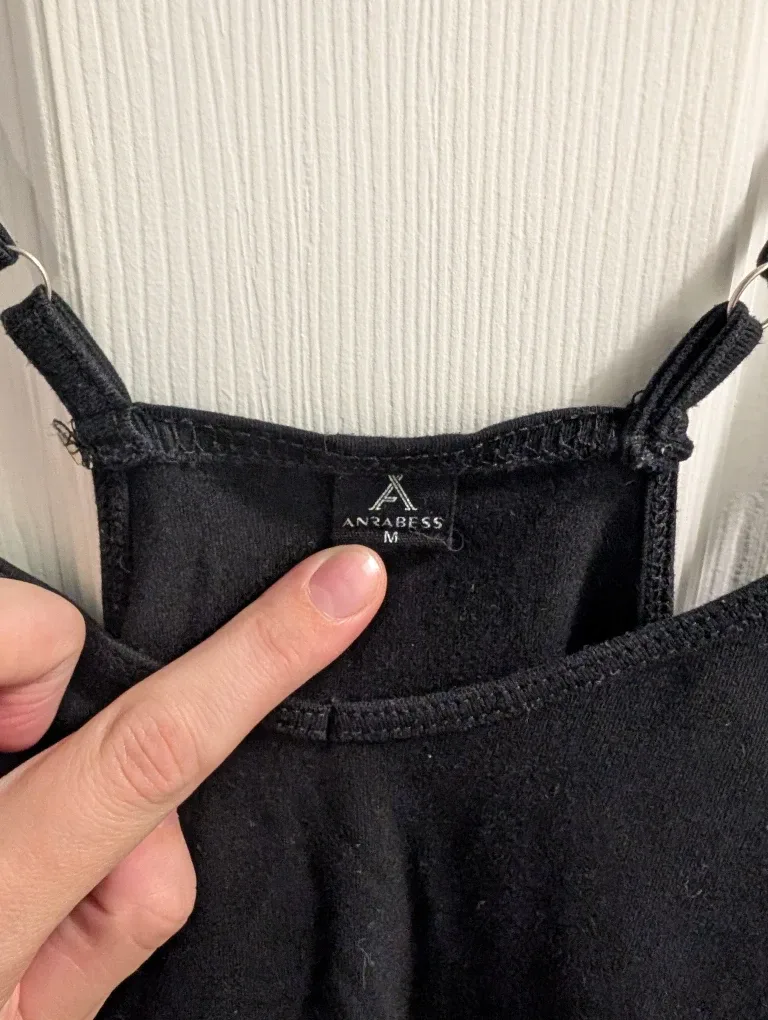 Anrabess Black Romper- Size M image indicator(2)