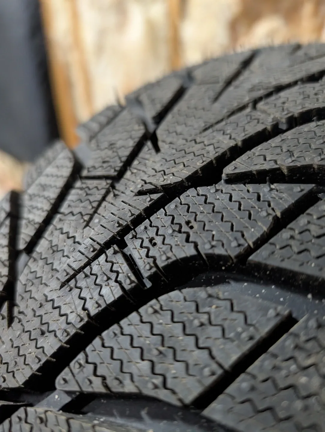 (4)-185/65R15 Winter Tires On Rims 4x100 Off 2020 Toyota Yaris image indicator(3)