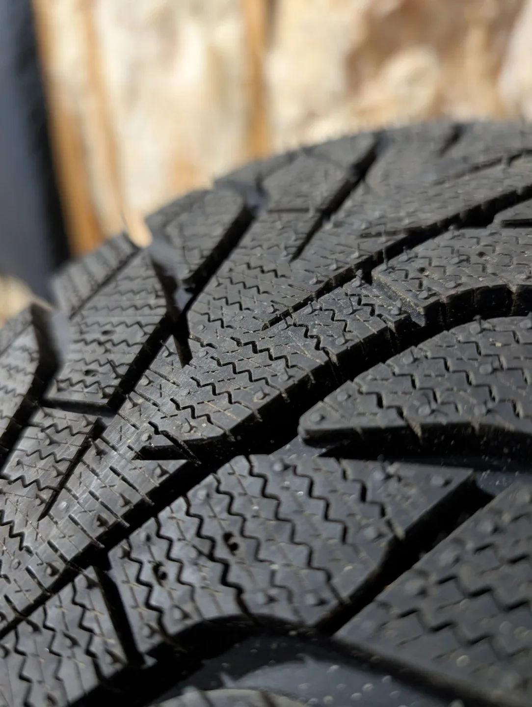 (4)-185/65R15 Winter Tires On Rims 4x100 Off 2020 Toyota Yaris image indicator(5)