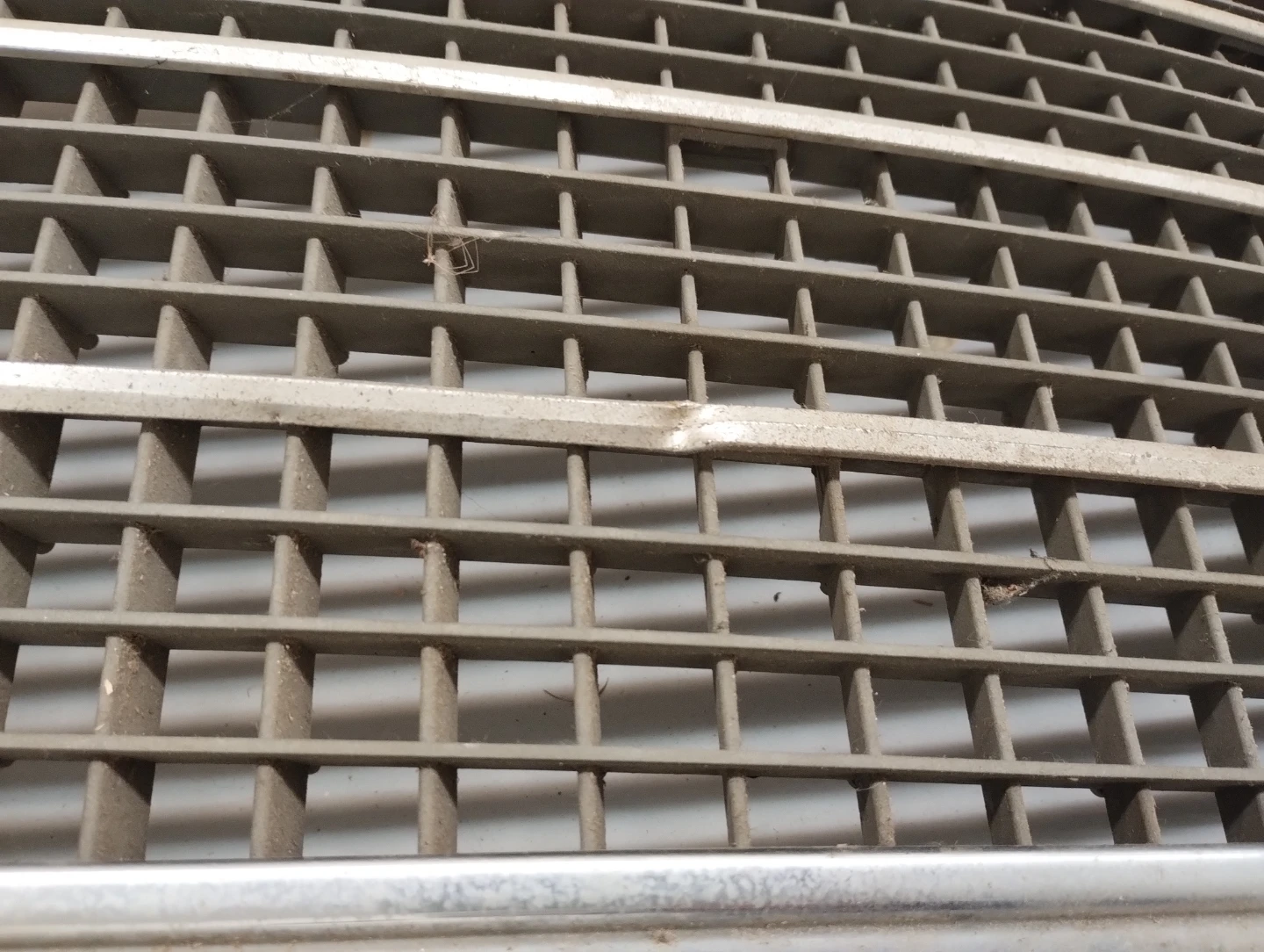 Mercedes-Benz Grill 1975 W114 W115 300D - photo 4