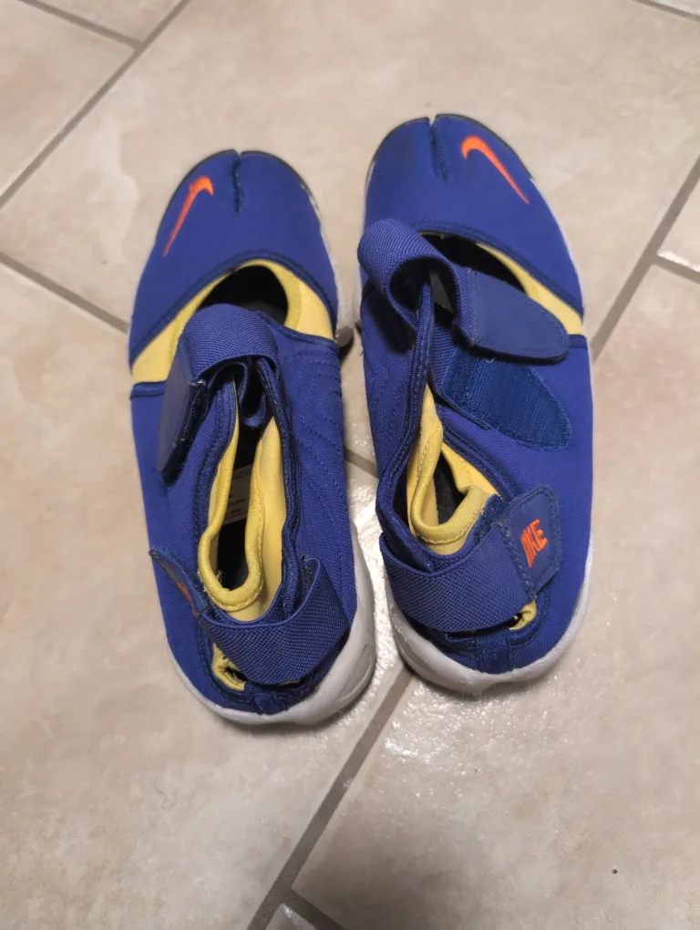 Nike Air Rift Shoes - Blue, Yellow image indicator(2)
