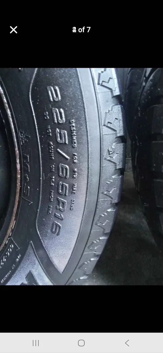 Goodyear Winter Tires 225/65R16 image indicator(3)