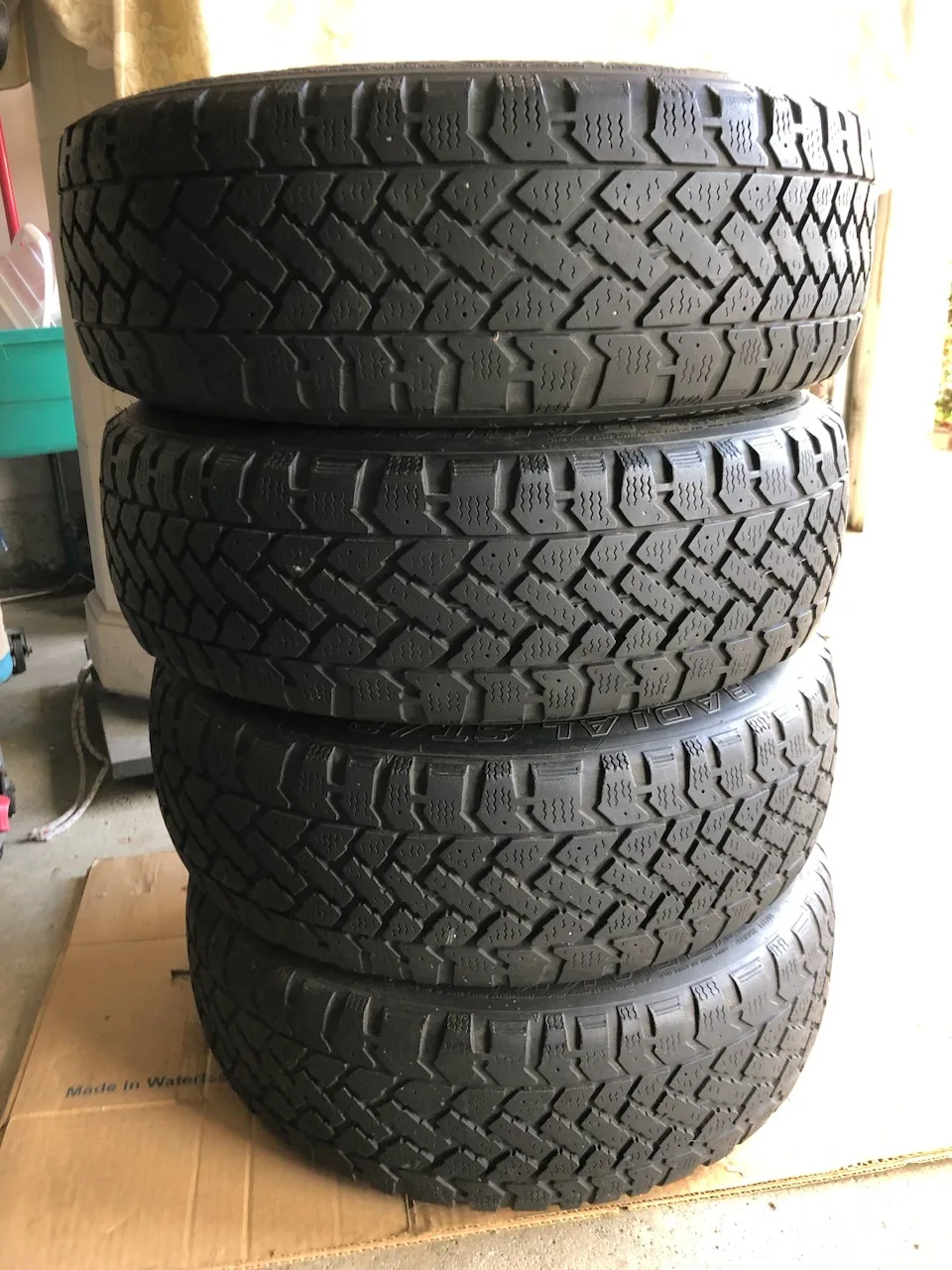 Set of 4 Snow Tires- 185-60R15 (pacemark)Goodyear image indicator(2)