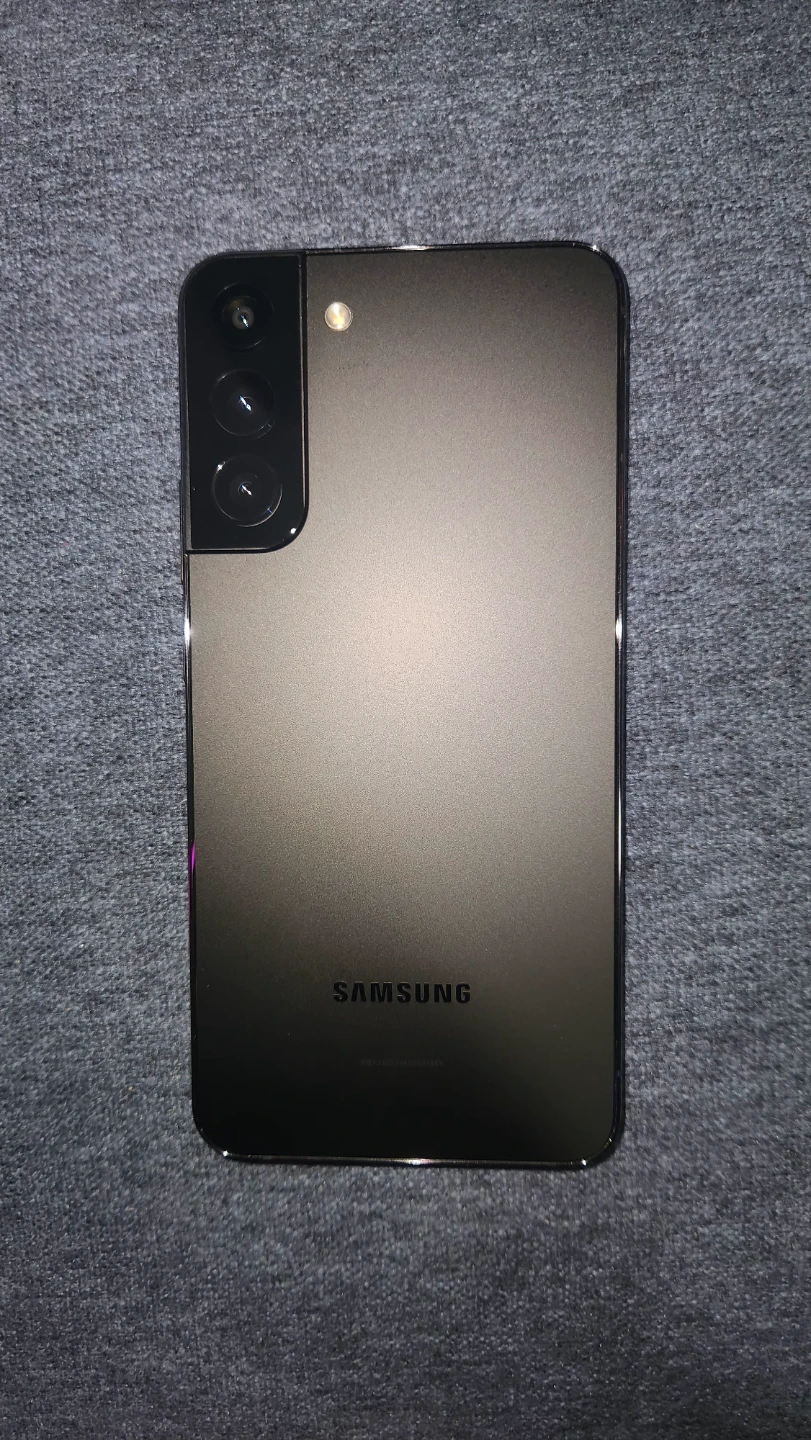 Samsung Galaxy S22+ 5G 128GB Unlocked Smartphone
