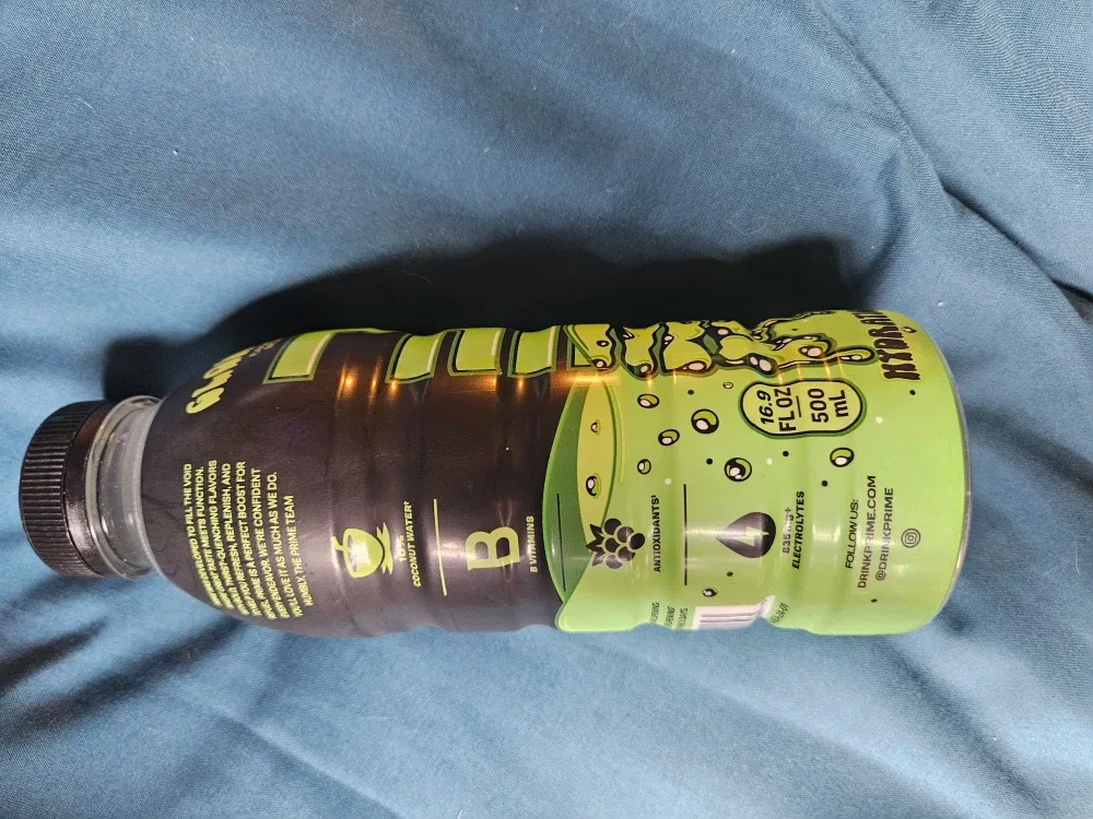 PRIME Hydration Drink - Glowberry image indicator(10)