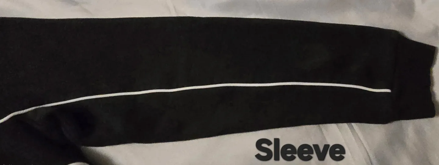 Men's Reebok Black Crewneck Sweatshirt - Size Medium image indicator(6)