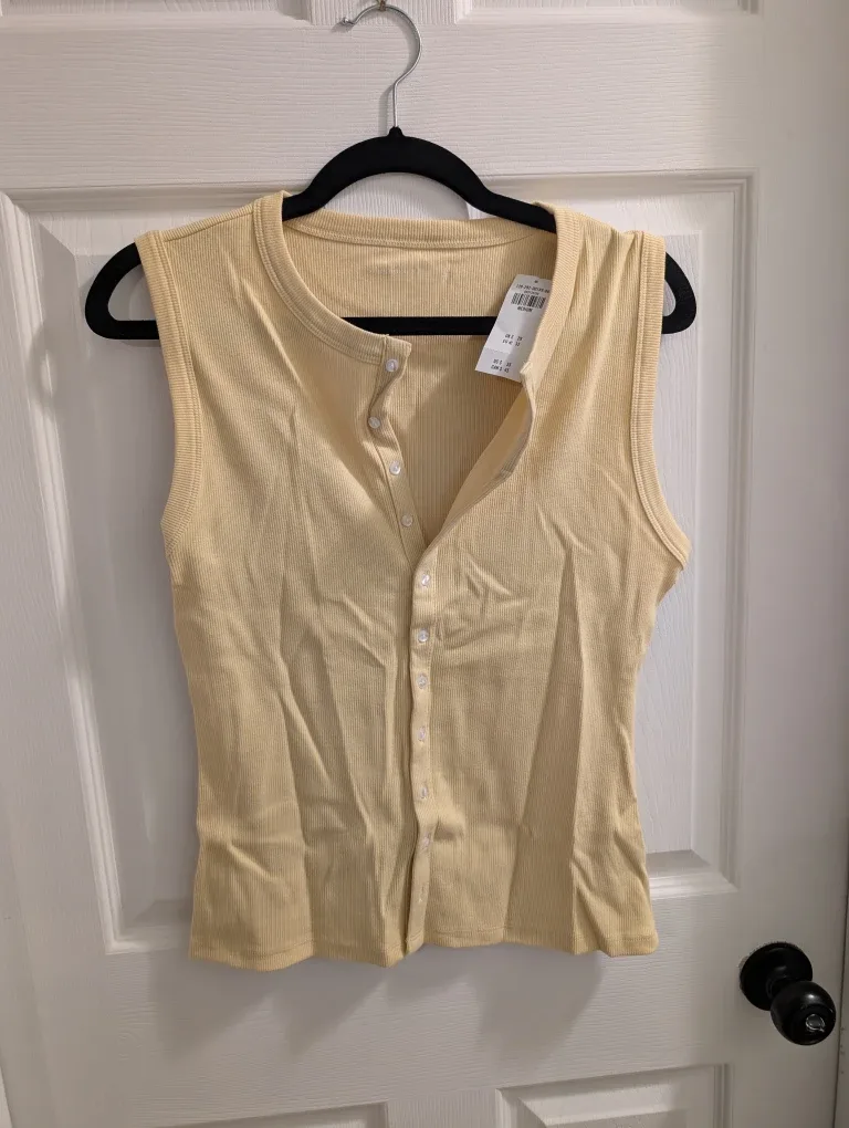 New Abercrombie & Fitch Yellow Tank - Size M