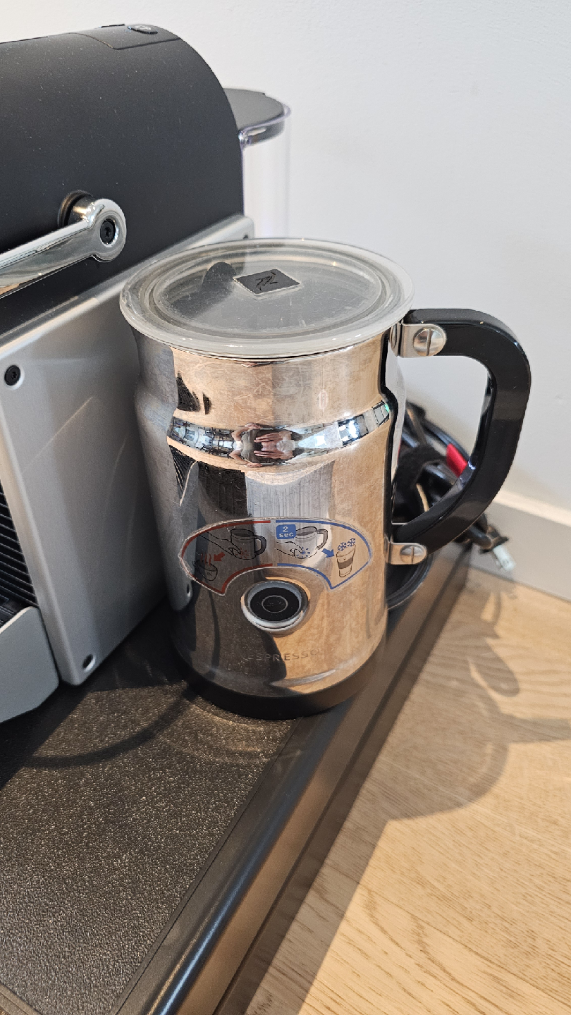 Nespresso Essenza Mini Coffee Maker with Aeroccino - photo 3