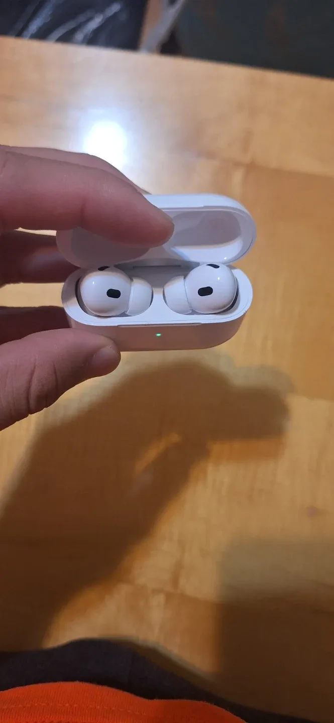 Apple AirPods Pro 2nd Gen image indicator(2)