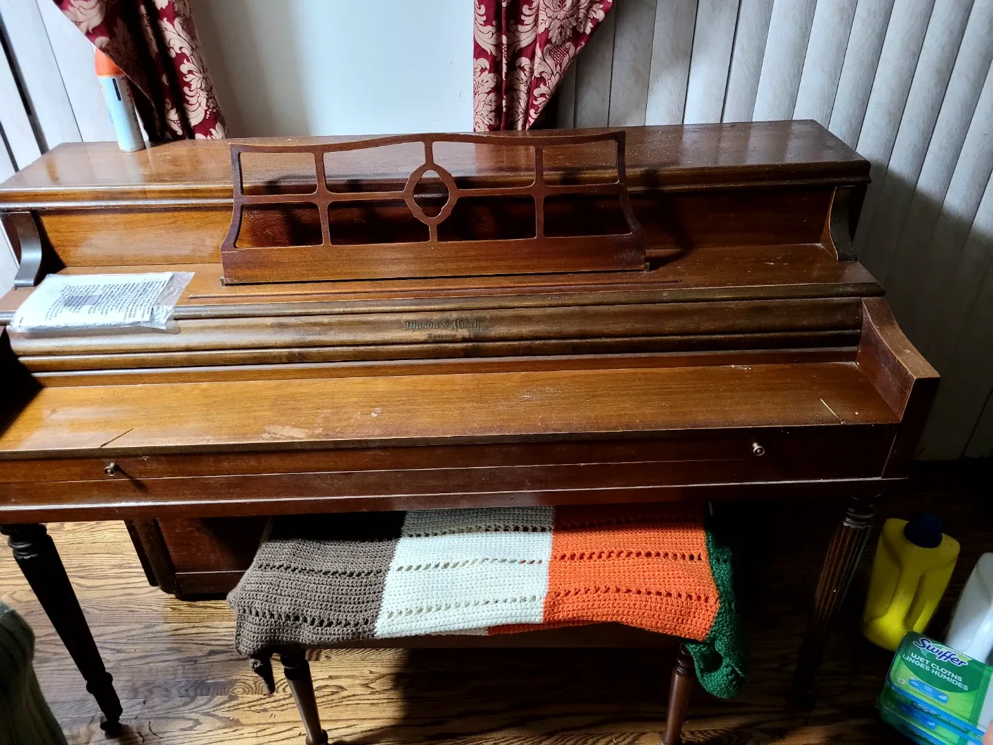 Mason & Risch Upright Piano image indicator(3)