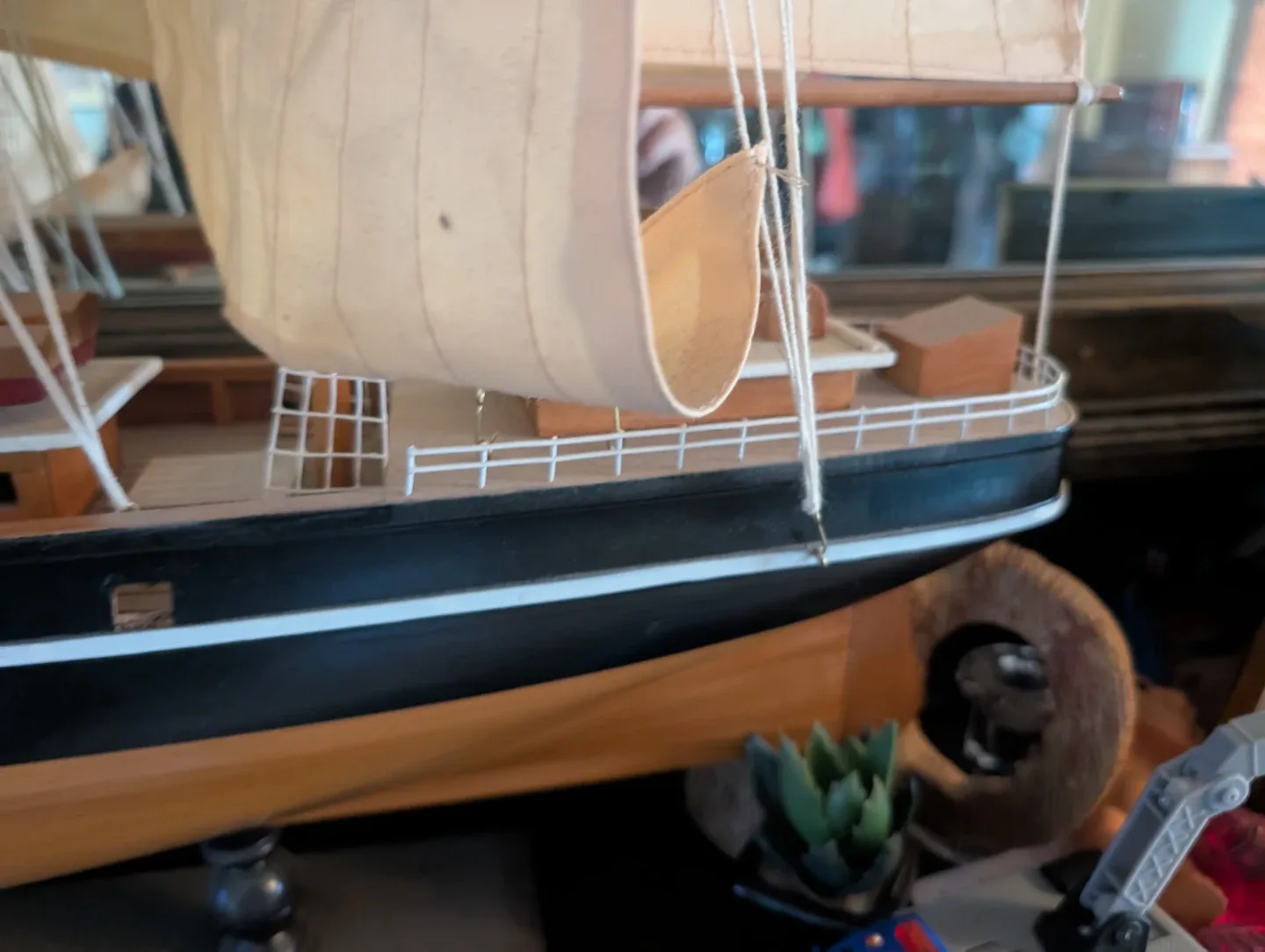 46 inch wooden model of the cutty sark image indicator(7)
