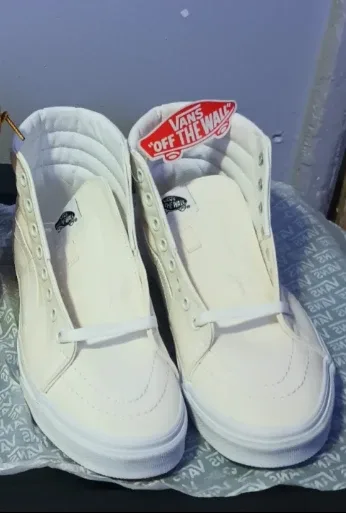 Vans Sk8-Hi Cream/White Sneakers