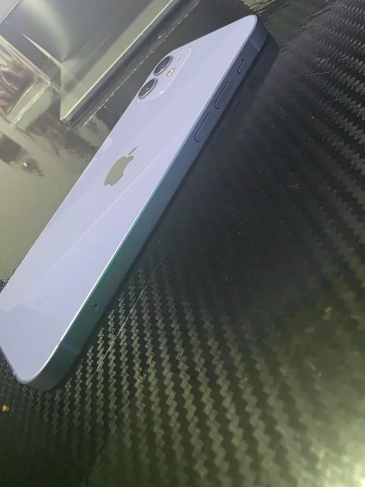 Apple iPhone 11 - Purple image indicator(3)