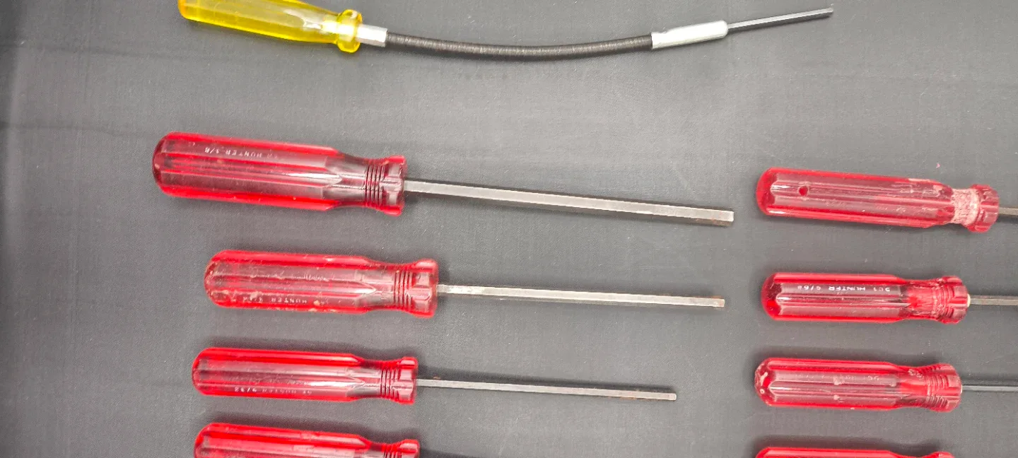 Vintage Gray Hunter Screwdriver Set image indicator(5)