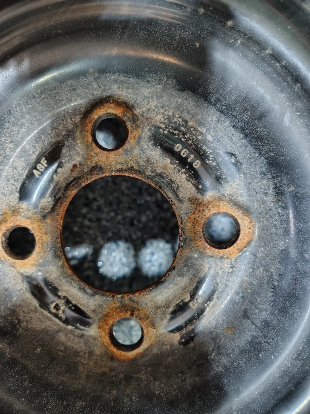 Winter tires (4) size: 205/60/16 mounted on 4 bolt rims image indicator(6)