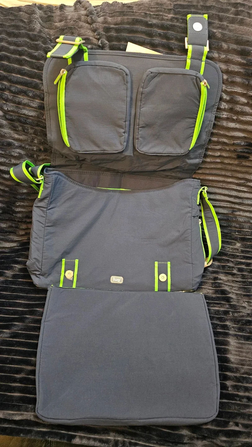 Lug Jockey Messenger Brief Bag - Navy/Green image indicator(5)