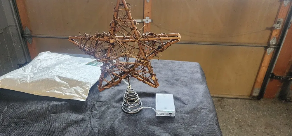 Kurt Adler Rattan Gold Star Treetop image indicator(3)