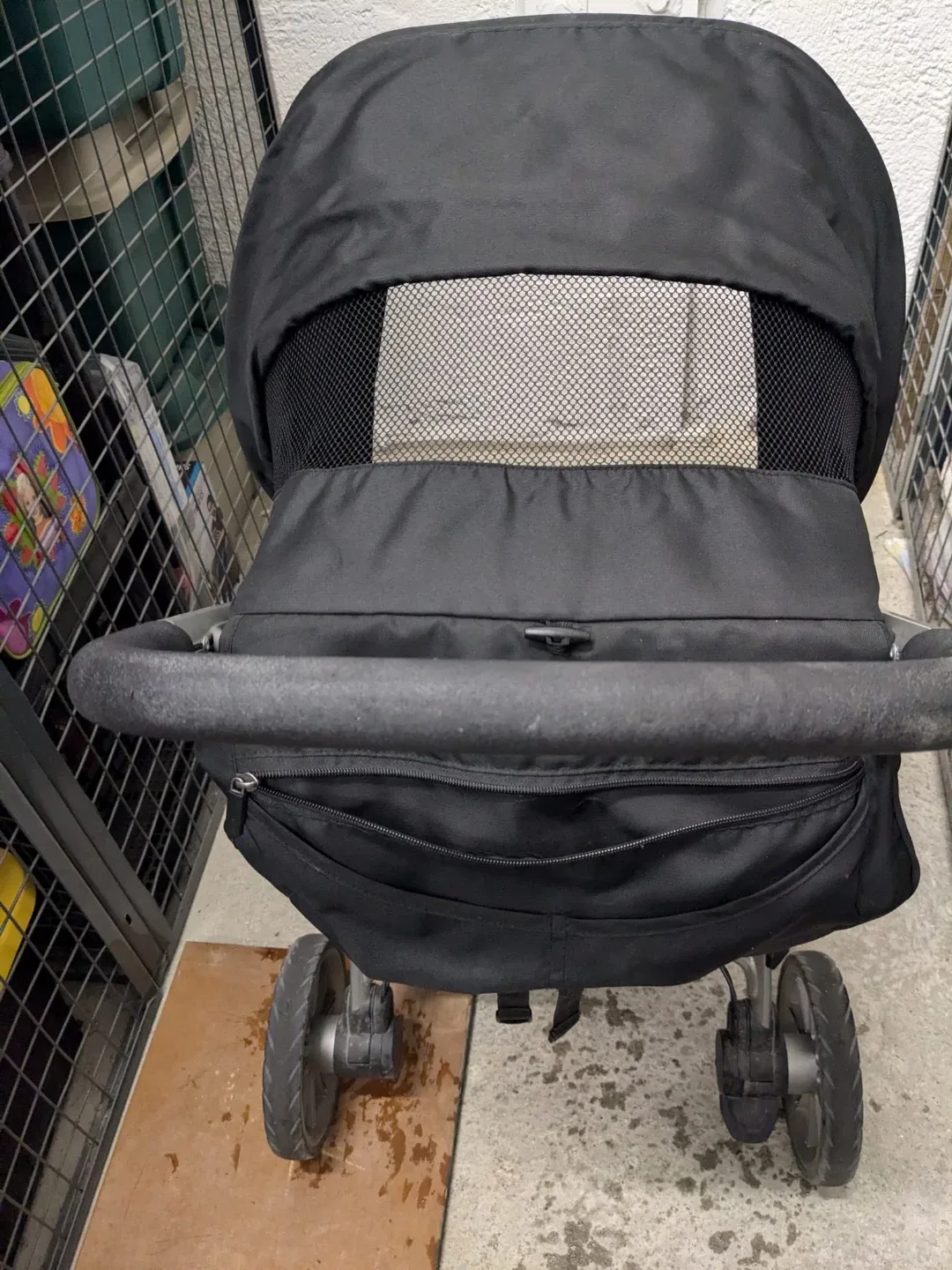 Britax B-Lively stroller ready for a new home image indicator(2)