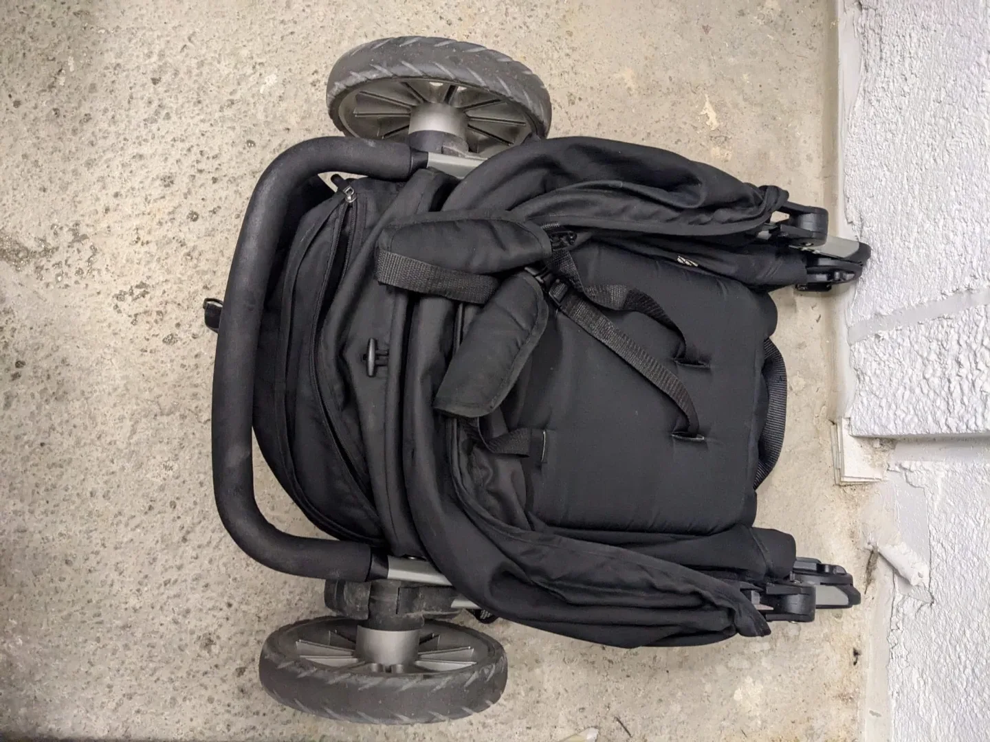 Britax B-Lively stroller ready for a new home image indicator(8)