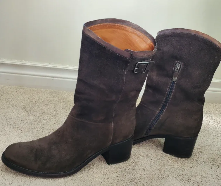 Alberto Fermani Pure Suede Boots image indicator(3)