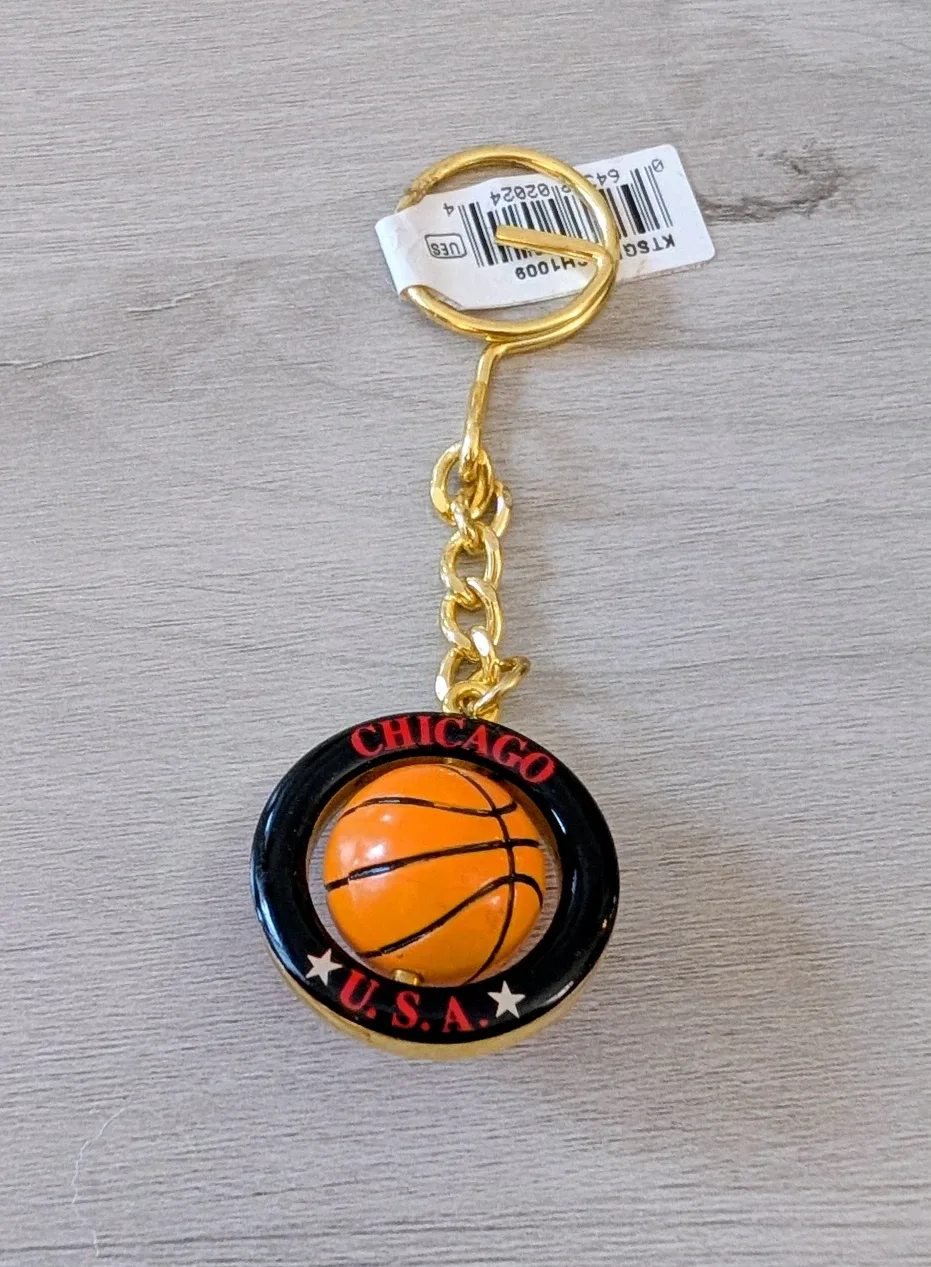 Brand New with Tags Chicago Bulls Basketball Keychain image indicator(2)