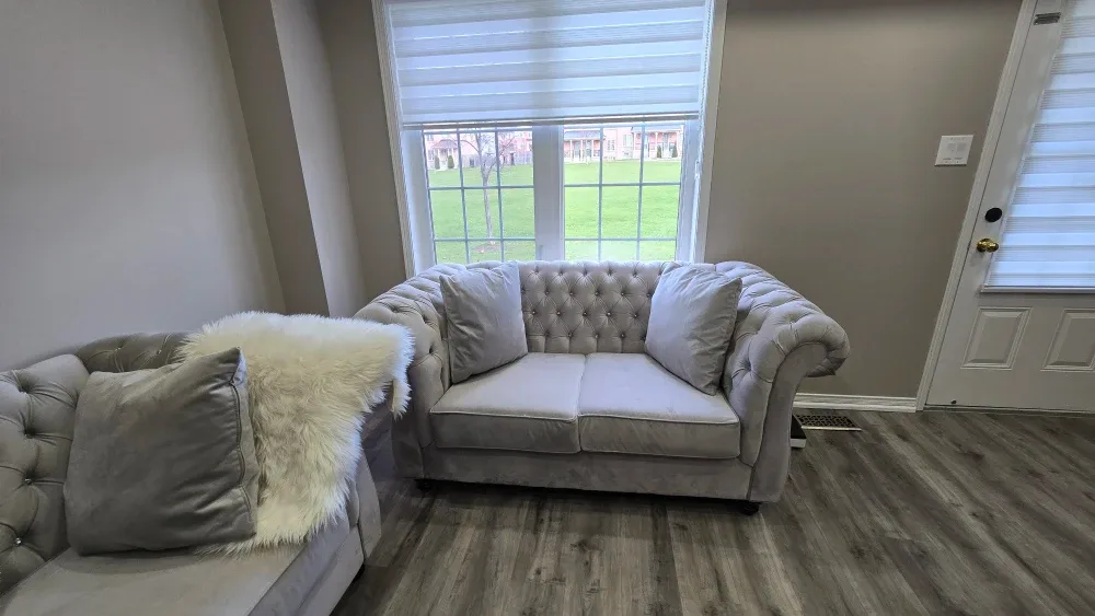 Grey Velvet Chesterfield Sofa Set image indicator(2)