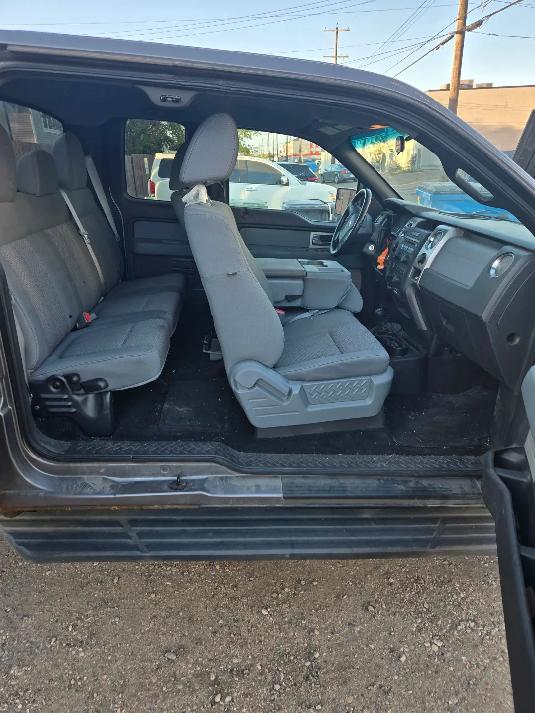 Ford F-150 4x4 Truck image indicator(8)