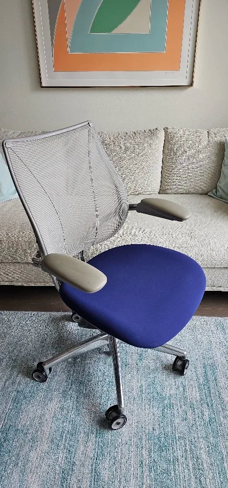 Humanscale Liberty Chair - Blue Seat, Gray grame, Aluminum base image indicator(2)