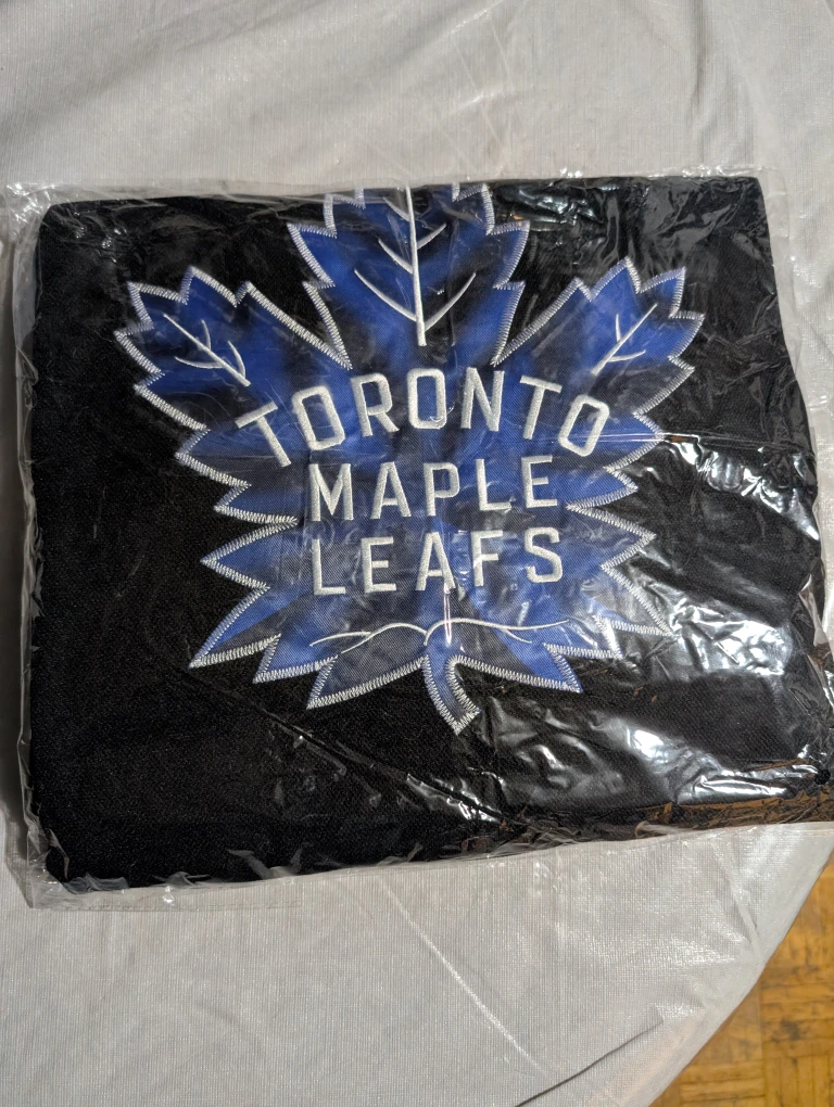 Toronto Maple Leafs Matthews #34 Jersey - New - photo 2