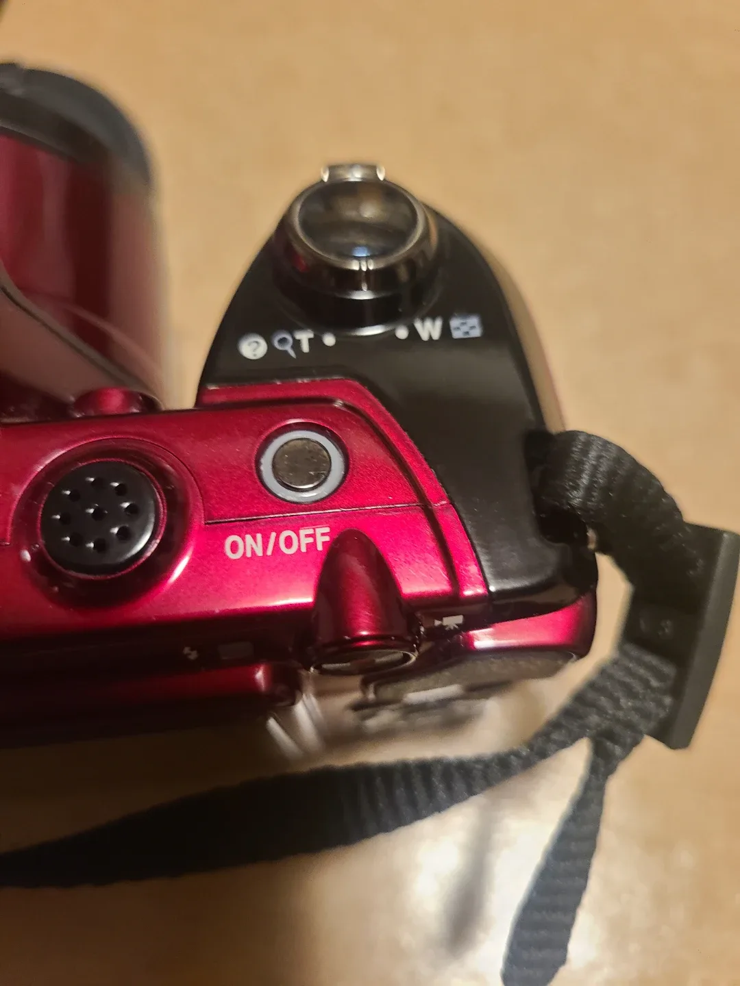 Nikon Coolpix L120 Digital Camera - Red image indicator(5)