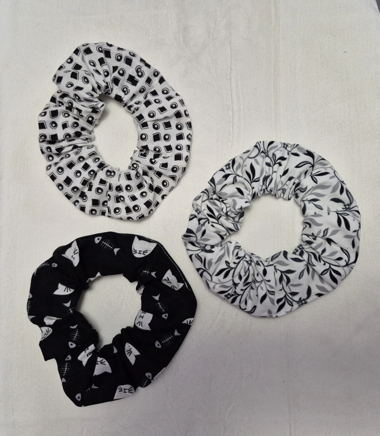 Handmade Fabric Scrunchies - $4 ea or 2 for $6 - photo 2