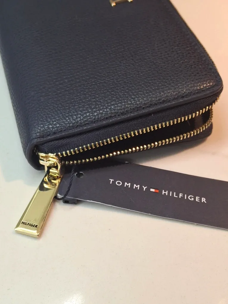Tommy Hilfiger Wallet - Navy Blue, New with Tags! image indicator(5)