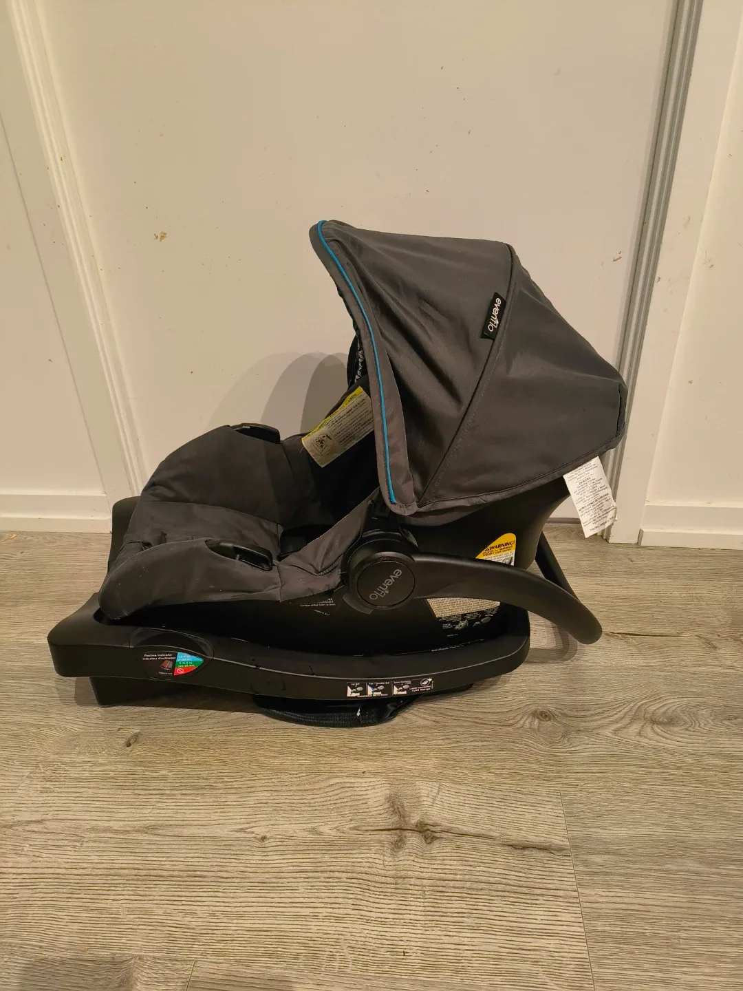 Evenflo Travel System with Infant Car Seat & Stroller image indicator(10)