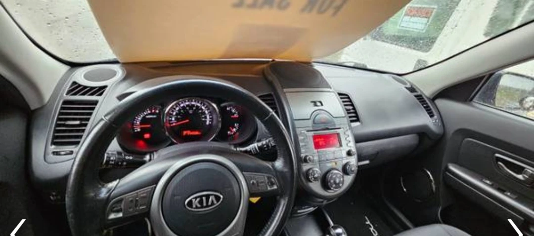2011 Kia Soul Hatchback - photo 2