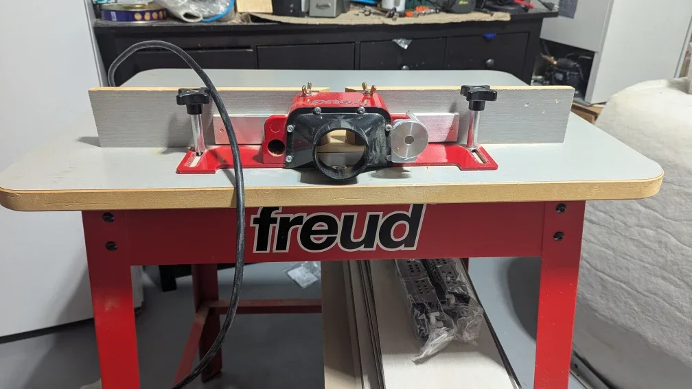 Freud Router Table