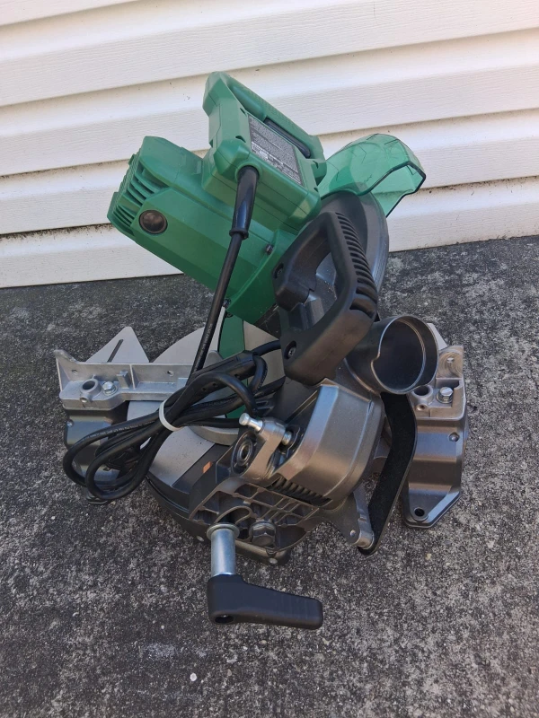 Metabo HPT 12-Inch Compound Miter Saw