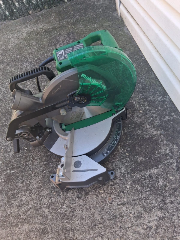 Metabo HPT 12-Inch Compound Miter Saw - photo 2