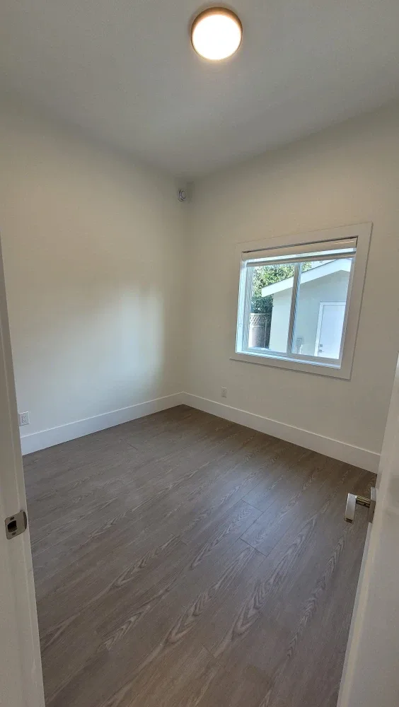 1 Bedroom 1 Bathroom - Brand New Private Suite image indicator(9)