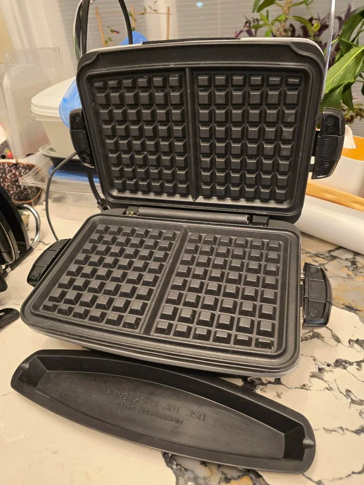 George Foreman Grill with Interchangeable Plates image indicator(7)