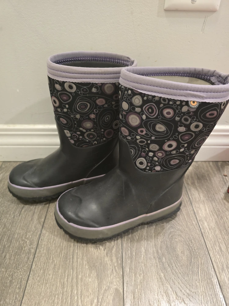 Bogs Kids' Stomper Circle Boots - Size 12 - photo 2
