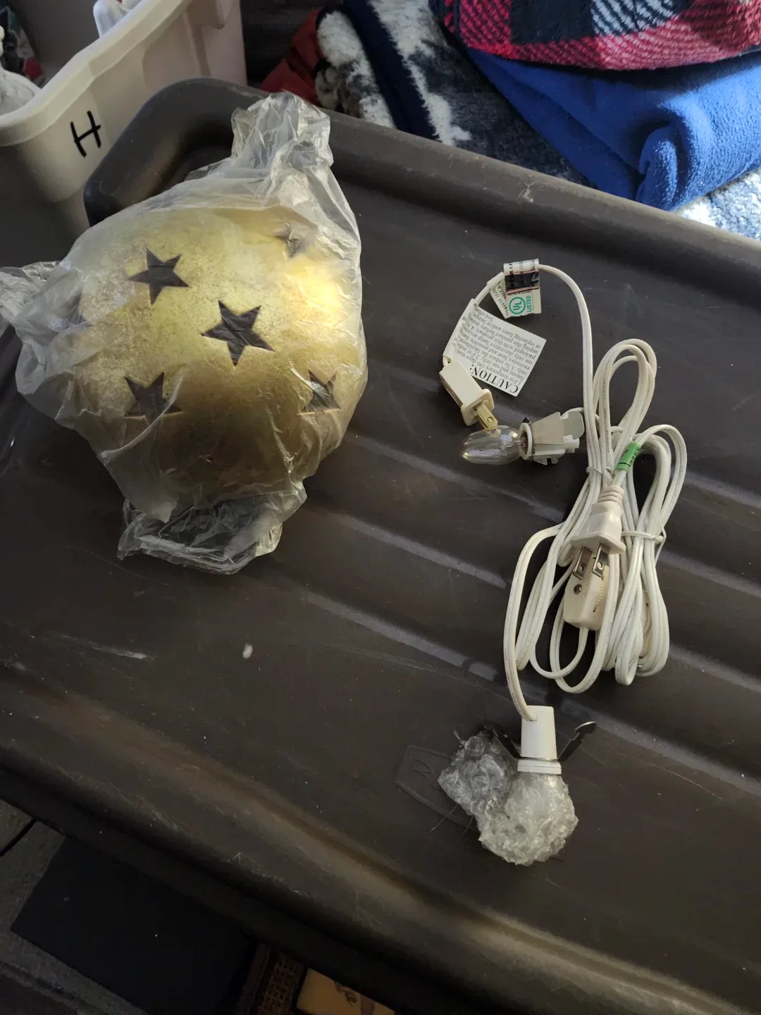 Star Cutout Decorative Lamp thumbnail