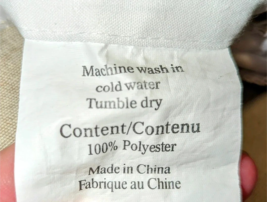 Queen Bedding (Duvet Cover, Bed Skirt and Pillow Cases) image indicator(5)