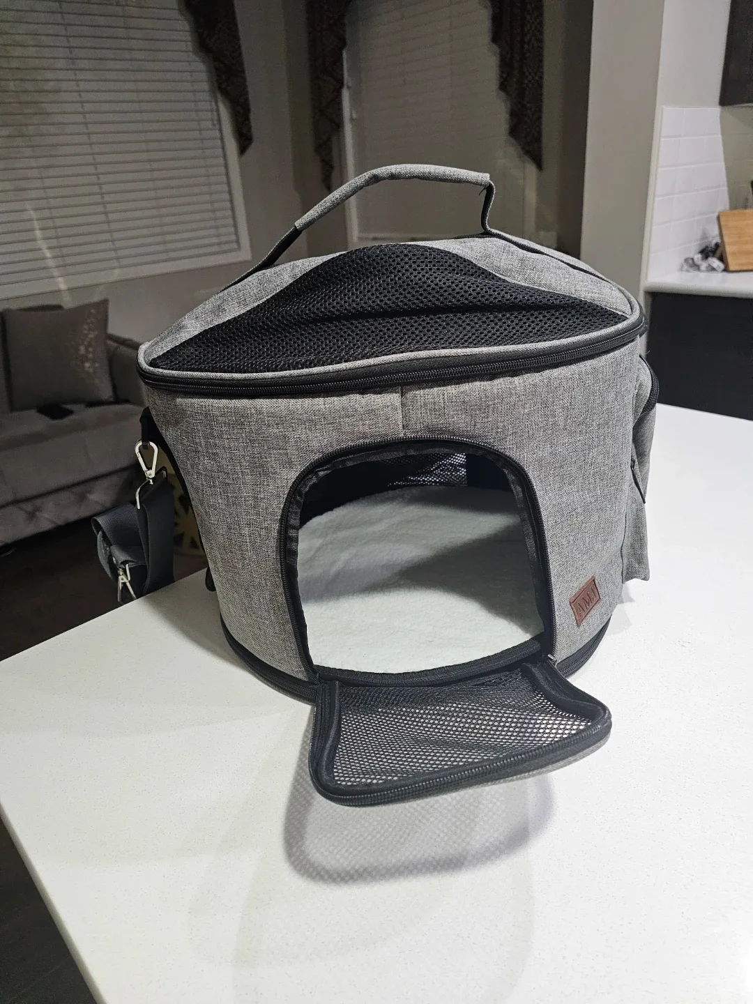 Grey Pet Carrier airline approved (New)
