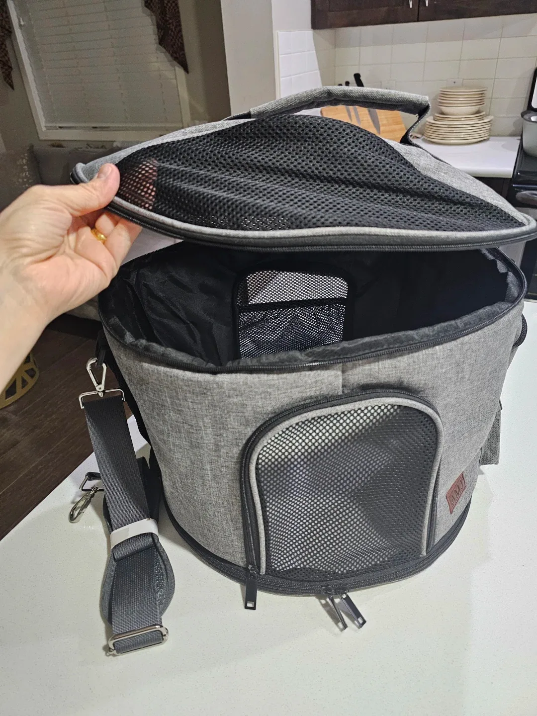 Grey Pet Carrier airline approved (New) image indicator(6)