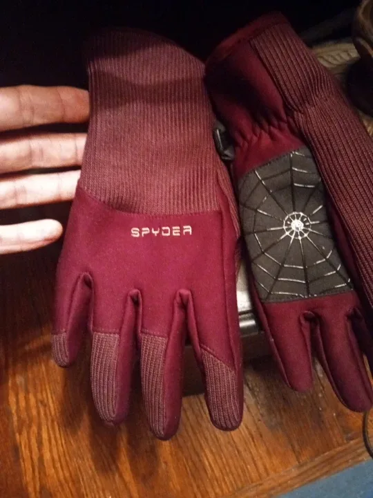 Awesome Rare"Spyder" Gloves - Burgundy