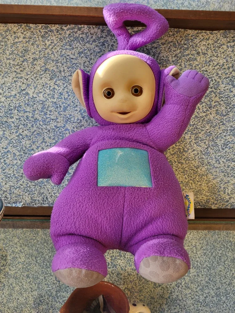 Vintage 1998 Playskool Teletubbies Tinky Winky plush 16 inch