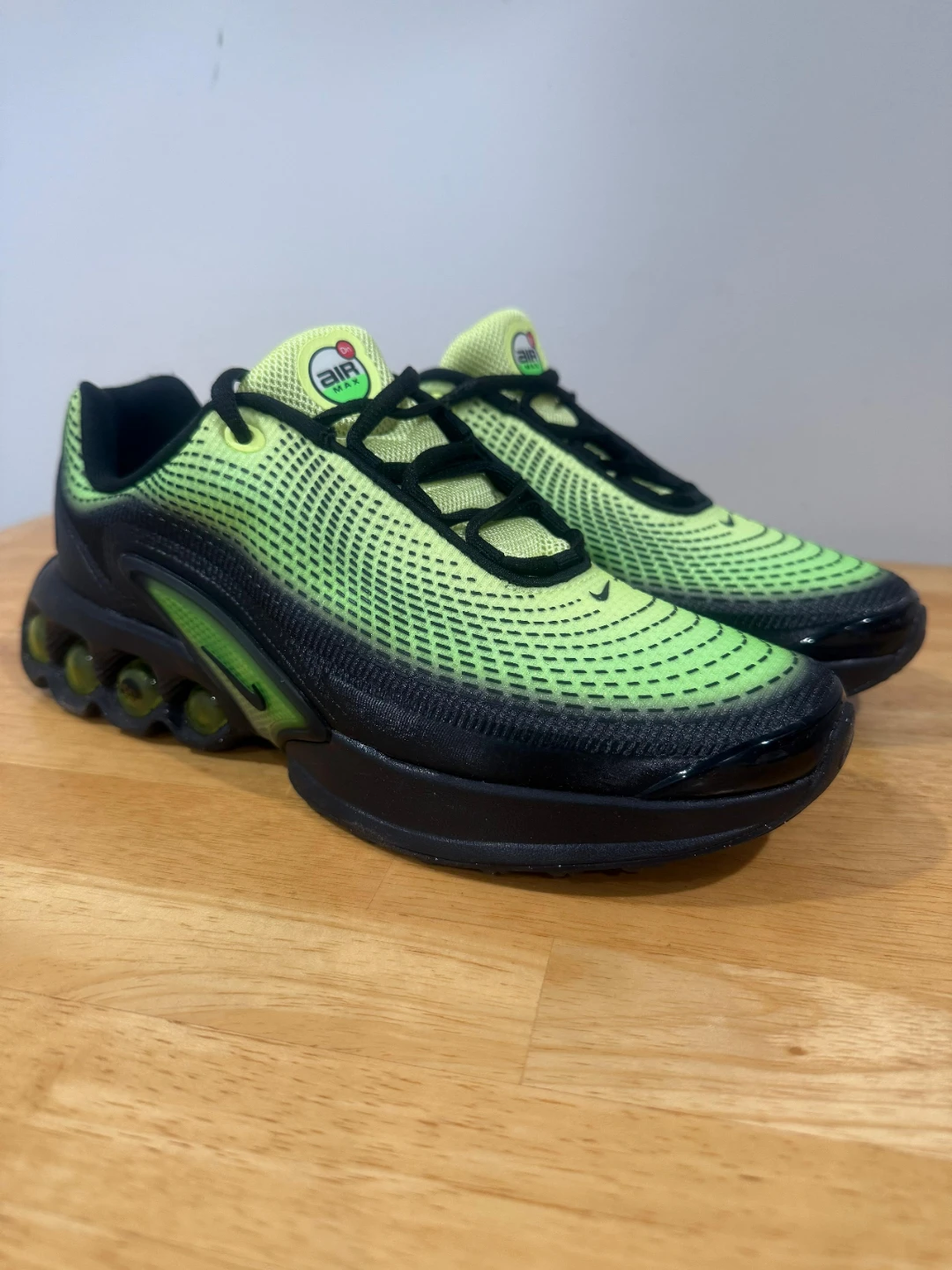 Nike Air Max TN AMD (GS) Neon Green, Size 6.5 - photo 3
